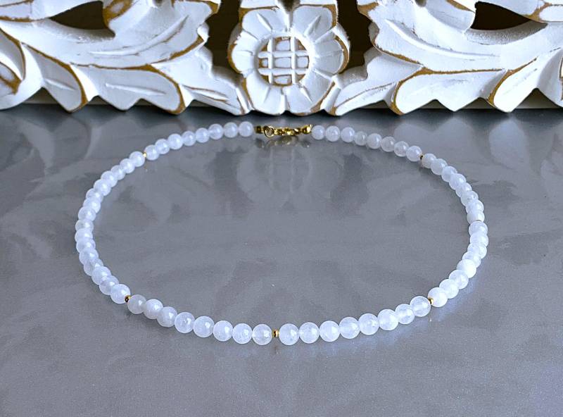 Echte Jade, Weiß, Kette Aus Perlen 6mm Mit Miniperlen Als - von SchlesierDesigns