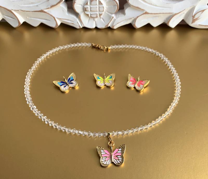 Kette Aus Echtem Bergkristall 4mm Mit Anhänger "Schmetterling" | Schmetterling in 4 Farben Wählbar von SchlesierDesigns