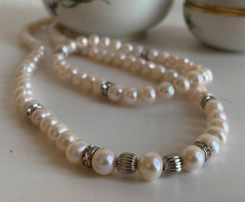 Kette Aus Echten Zuchtperlen Klasse Aa Im Bezaubernden Perlweißen Glanz | Perlen 7-8mm von SchlesierDesigns