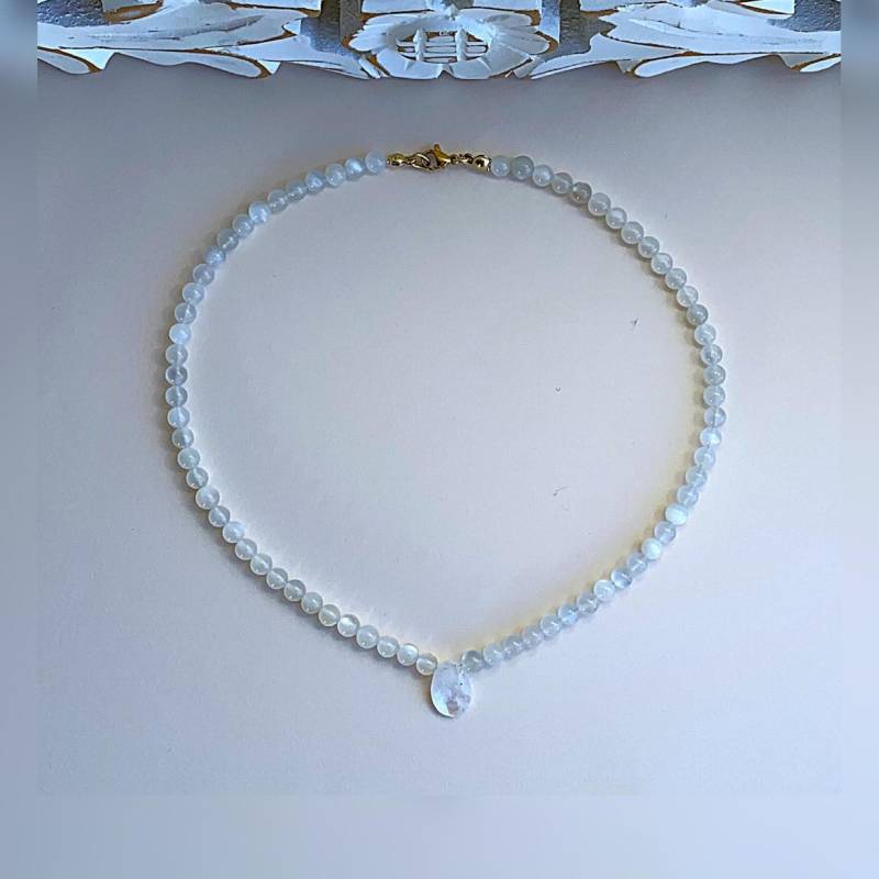 Mondstein Weiß Aaa 5-6mm Rund Mit Mondstein-Tropfen Als Schimmernde Halskette - von SchlesierDesigns