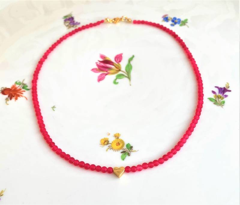 Natürlicher Echter Rubin 4x2, 5mm in Hervorragender Farbgebung | Ungefärbt - Kette Mit Kleinem Herz - von SchlesierDesigns