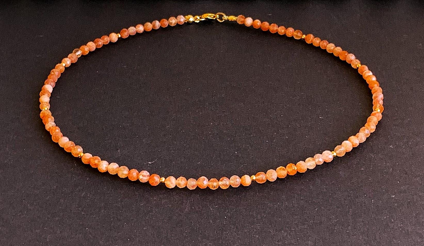 Pfirsich Mondstein A Perlen 4mm Mit Facetten Und Miniperlen - Pfirsich Mondstein A Perlen 4mm Mit Facetten Und Miniperlen - von SchlesierDesigns