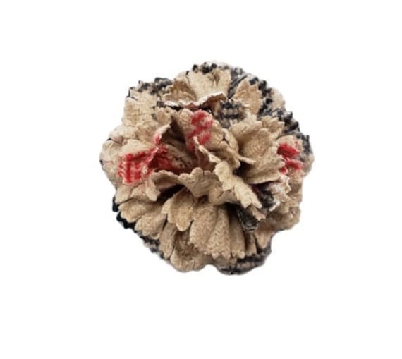 M & S Schmalberg 1.75" Wollkaro Nelke Blume Anstecknadel | Herren Anstecknadel von SchmalbergFlowersNYC