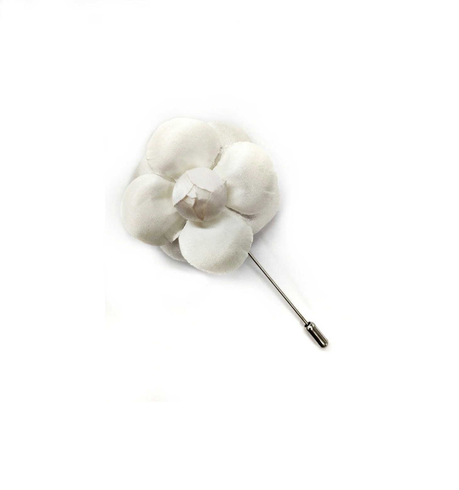 M & S Schmalberg 2 "Off-White Satin Camellia Blume Anstecknadel Für Männer Oder Frauen von SchmalbergFlowersNYC