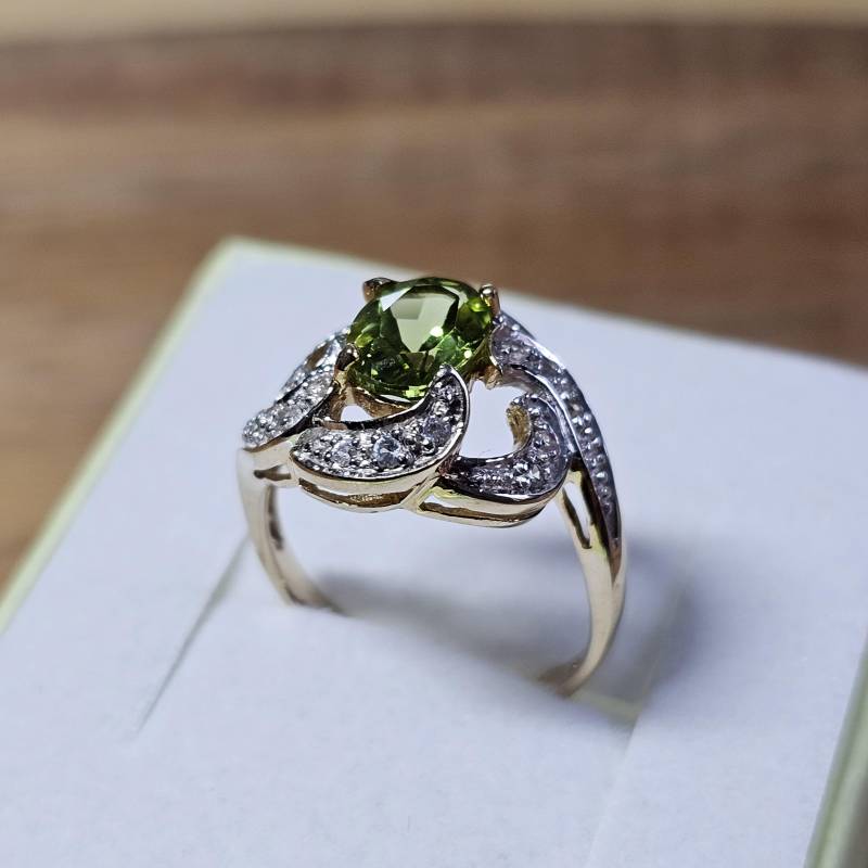 17, 2 Mm Ring Goldring Gold 375 Teilplatiniert Peridot & Topas Steinchen Klar Design Vintage Elegant Gr276 von SchmuckAtelierRegina