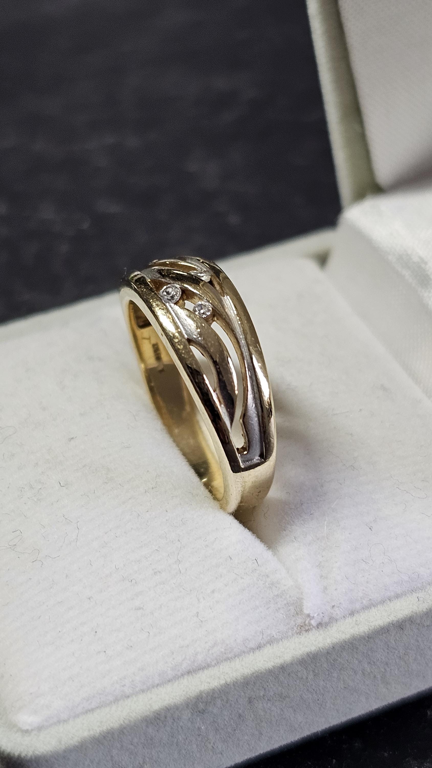 19 Mm Ring Goldring Gold 375 Teilplatiniert 3 Stck. Klare Kristallsteinchen Vintage Design Elegant Gr392 von SchmuckAtelierRegina