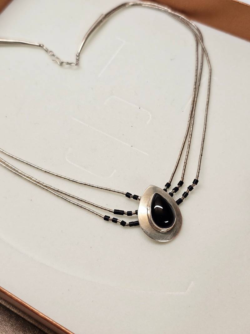 39 cm Kette Halskette Collier Hülsenkette Sterling Silber 925 Onyx & Perlen Schwarz Vintage Design Selten Rar Sk1569 von SchmuckAtelierRegina