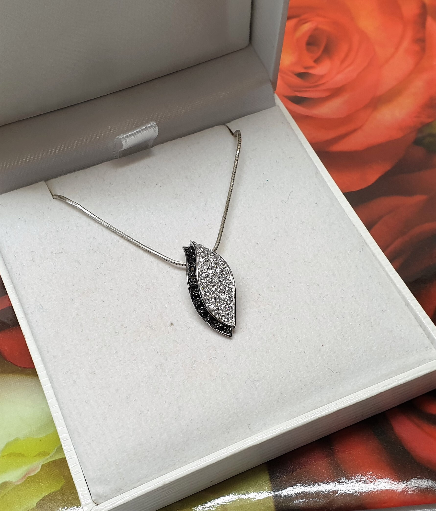 Anhänger Ohne Kette Silber 925 Kristalle Schwarz Und Klar Edel Vintage Design Ska460 von SchmuckAtelierRegina