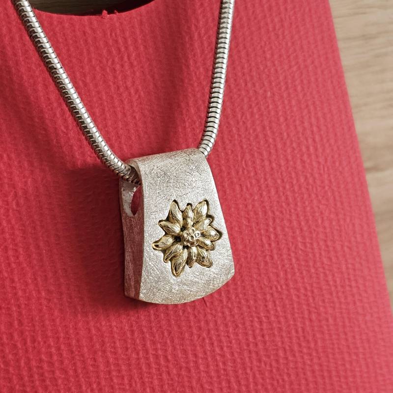 Anhänger Silberanhänger Ohne Kette Silber 925 Gebürstet Massiv Teilvergoldet Edelweiß Trachtenschmuck Design Vintage Elegant Ska1288 von SchmuckAtelierRegina