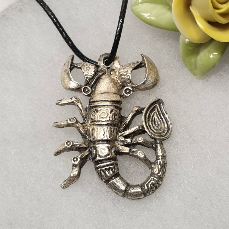 Anhänger Silberanhänger Ohne Kette Skorpion Silber Sternzeichen Horoskop Shabby Vintage Silberschmiede Kunst Selten Rar Ska1789 von SchmuckAtelierRegina