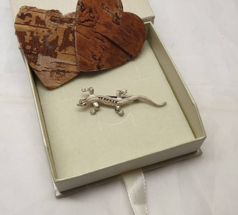 Anstecknadel Brosche Silber 835 Markasiten & Kristalle Grün Echse Eidechse Salamander Sb392 von SchmuckAtelierRegina