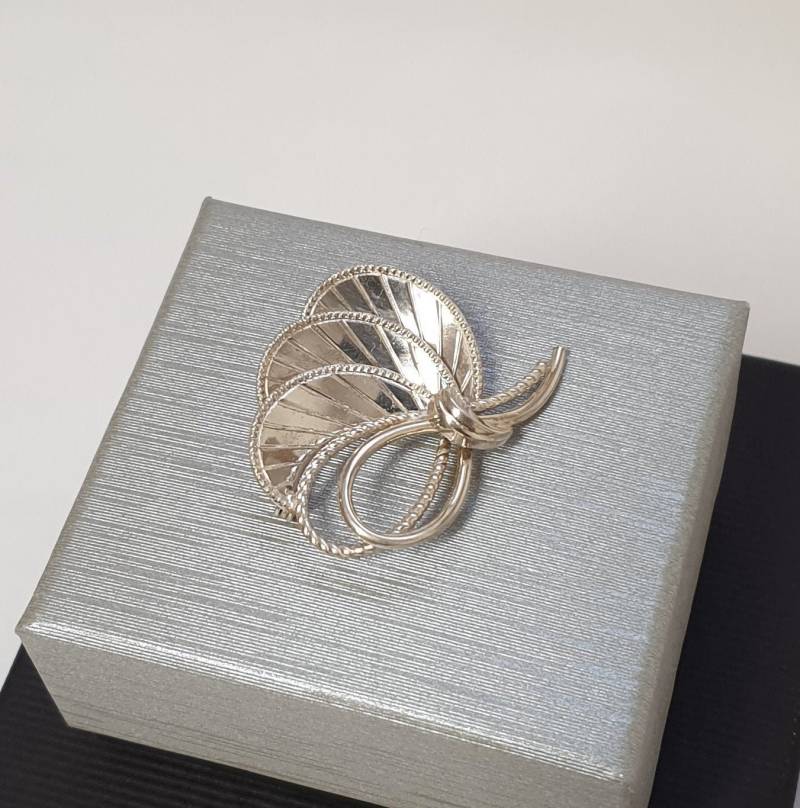 Brosche Anstecknadel Schleife Floralia Edel Vintage Silber 835 Selten Rar Sb440 von SchmuckAtelierRegina