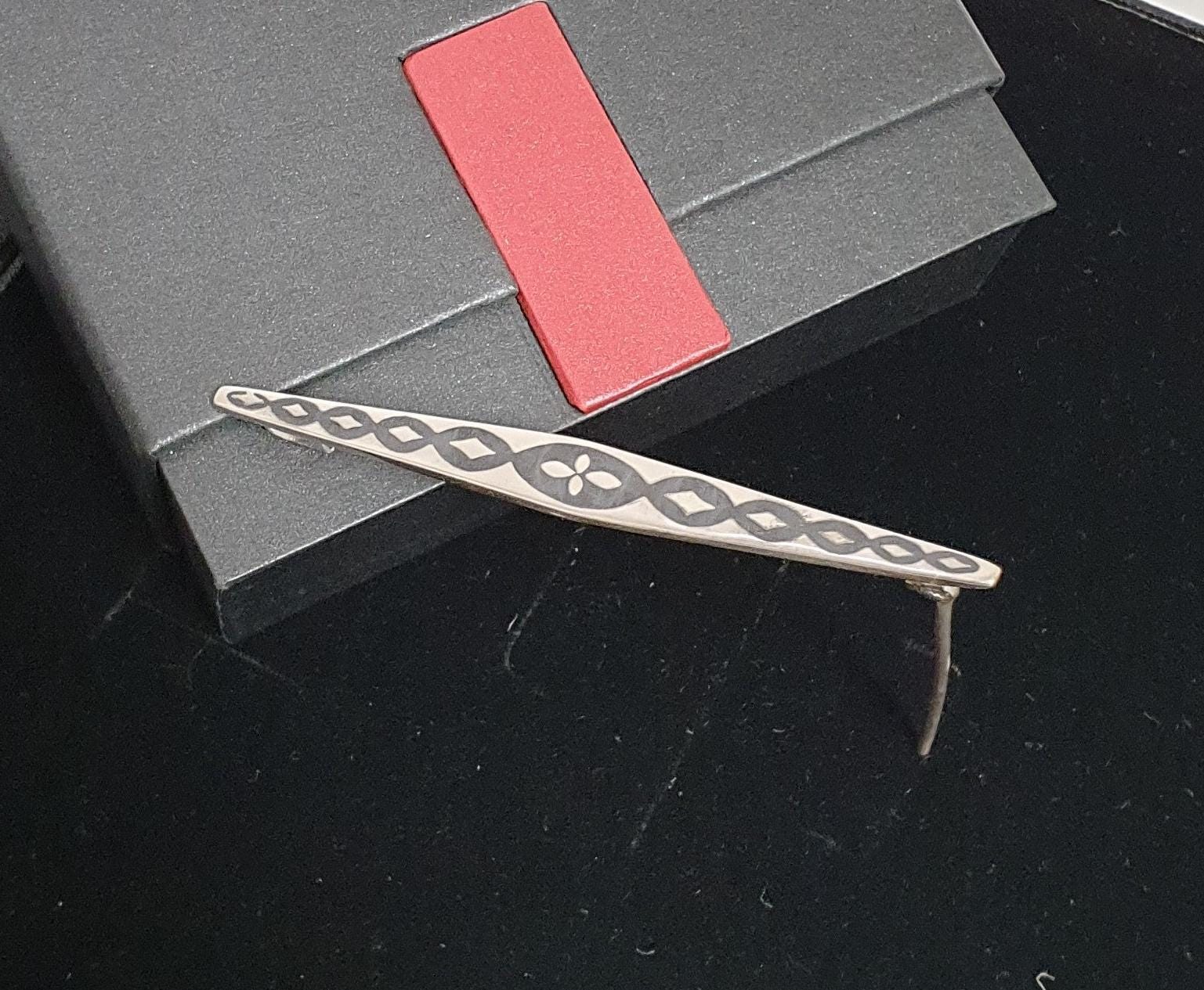 Brosche Anstecknadel Silber 800 Niello Emaille Shabby Vintage Sb373 von SchmuckAtelierRegina