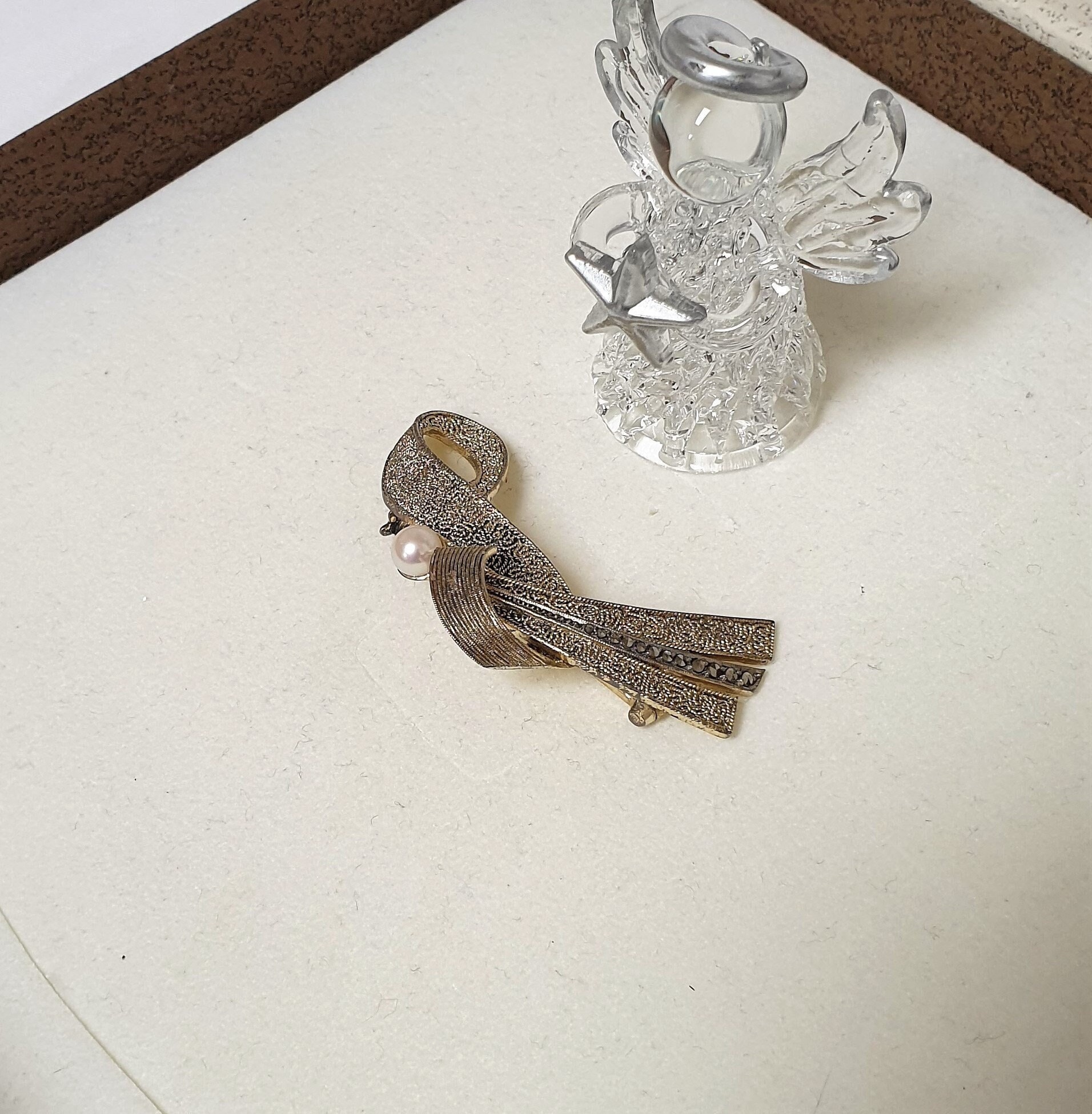 Brosche Anstecknadel Theodor Fahrner Silber 925 Vergoldet Markasiten & Perle Weiß Vintage Elegant Sb431 Brosche Anstecknadel Theodor Fahrner Silber 925 Vergoldet Markasiten & Perle Weiß Vintage Elegant Sb431 von SchmuckAtelierRegina