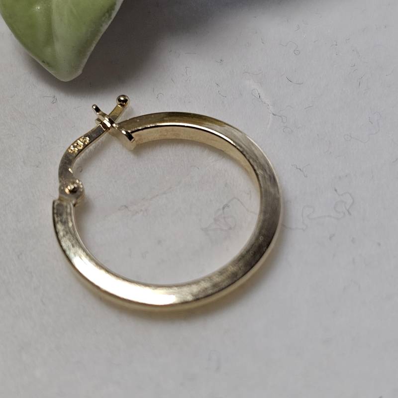 Einzelohrring 1 X Creole Ohrring Gold 585 Design Schlicht Vintage Eleganz Or186 Einzelohrring 1 X Creole Ohrring Gold 585 Design Schlicht Vintage Eleganz Or186 von SchmuckAtelierRegina
