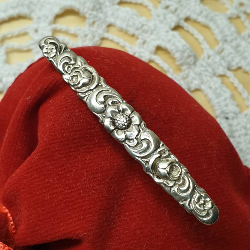 Jugendstil Brosche Anstecknadel Nostalgisch Blumen Floral Silber 835 Shabby Vintage Silberschmiede Kunstvoll Antik Sb479 Jugendstil Brosche Anstecknadel Nostalgisch Blumen Floral Silber 835 Shabby Vintage Silberschmiede Kunstvoll Antik Sb479 von SchmuckAtelierRegina
