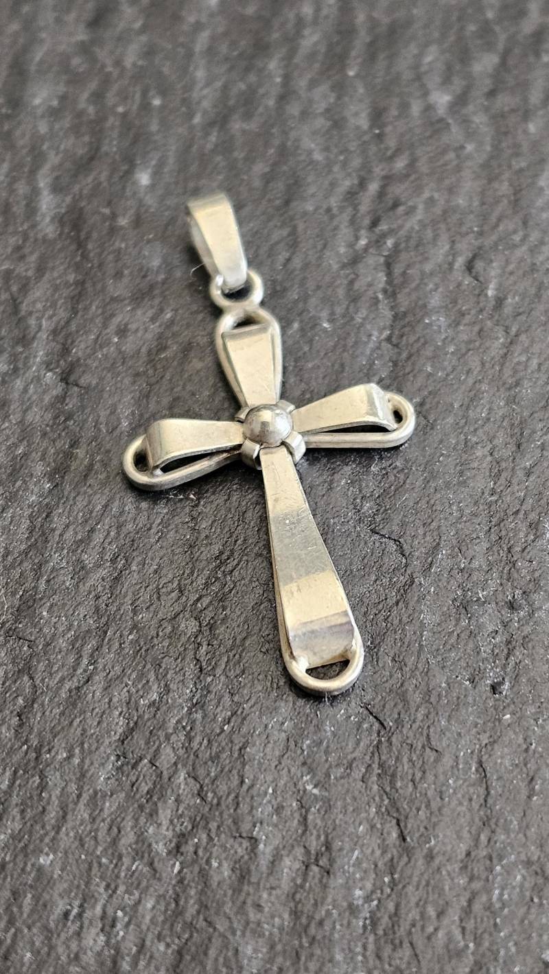 Shabby Vintage Anhänger Kreuz Silber 835 Elegant Selten Rar Kunstvoll Ska1637 von SchmuckAtelierRegina