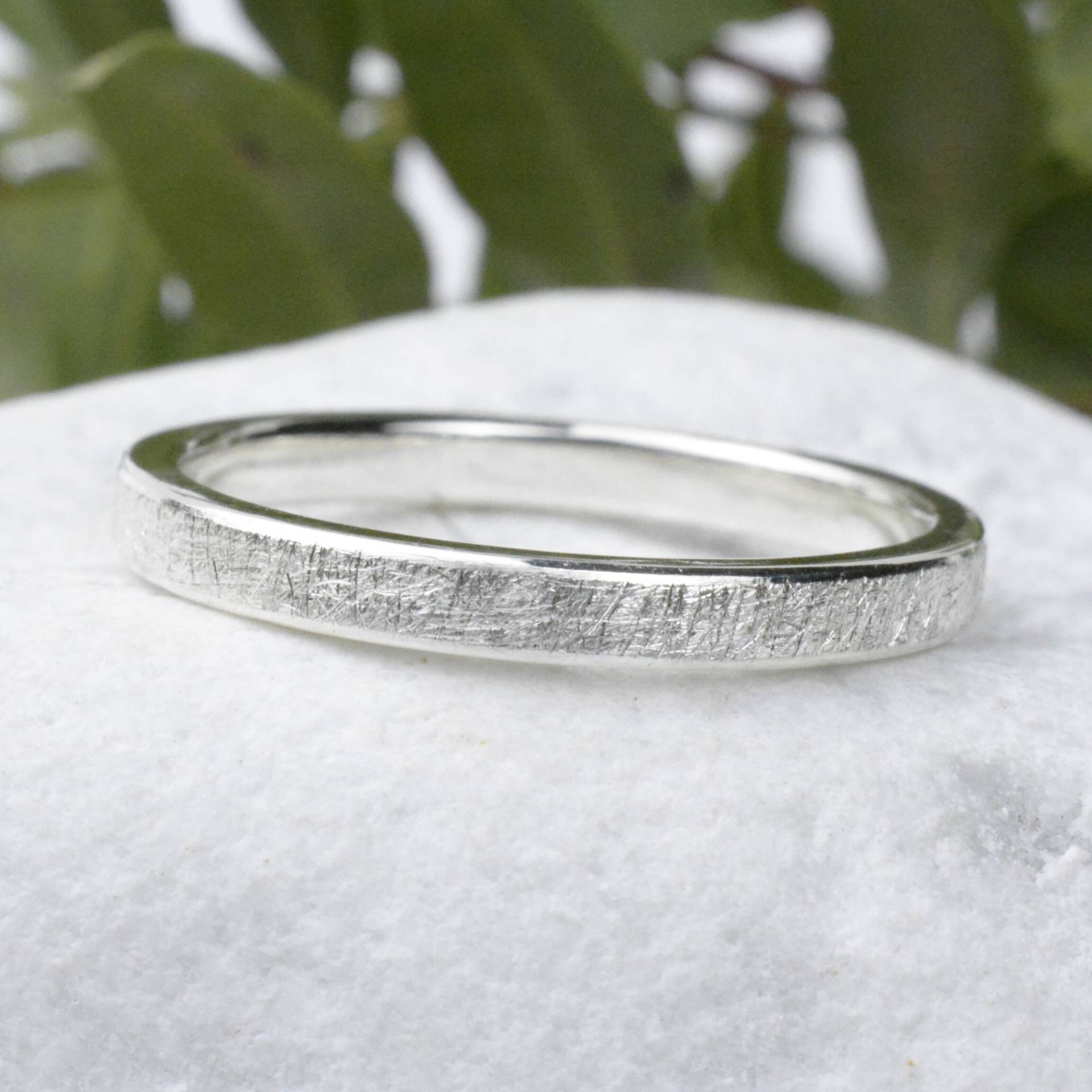 Bandring Aus 925 Sterling Silber, Trauring 2, 5 Mm Breit | Mit Gravur Personalisiert Kombinierbare Ringe Bandring Aus 925 Sterling Silber, Trauring 2, 5 Mm Breit | Mit Gravur Personalisiert Kombinierbare Ringe von SchmuckBatih