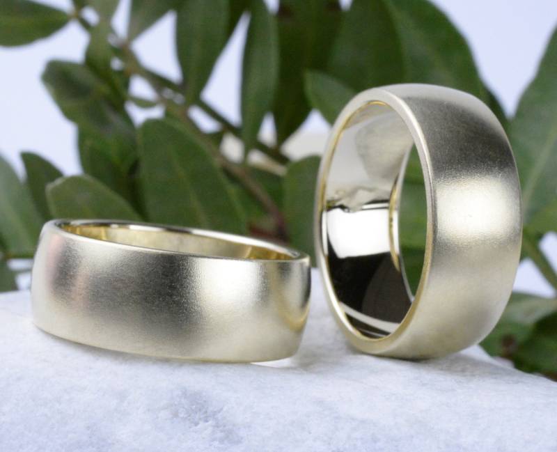 Trauringe/Eheringe Aus | 585 14 Kt. Gelbgold | 8 Mm Breit Goldringe Mattiert Partnerringe von SchmuckBatih