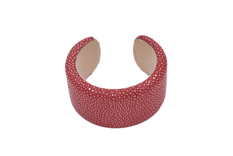 Rochenleder Armspange in Rot, Statement Armreif von SchmuckDesignByEmma