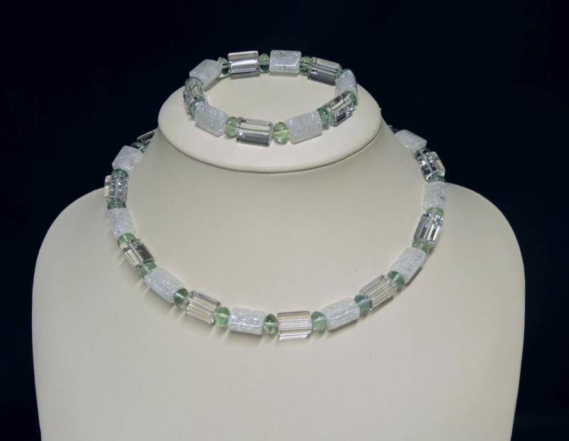 Collier Aus Kristall & Fluorit Mit Karabiner-Verschluss + Armband Collier Aus Kristall & Fluorit Mit Karabiner-Verschluss + Armband von SchmuckDesignRMF