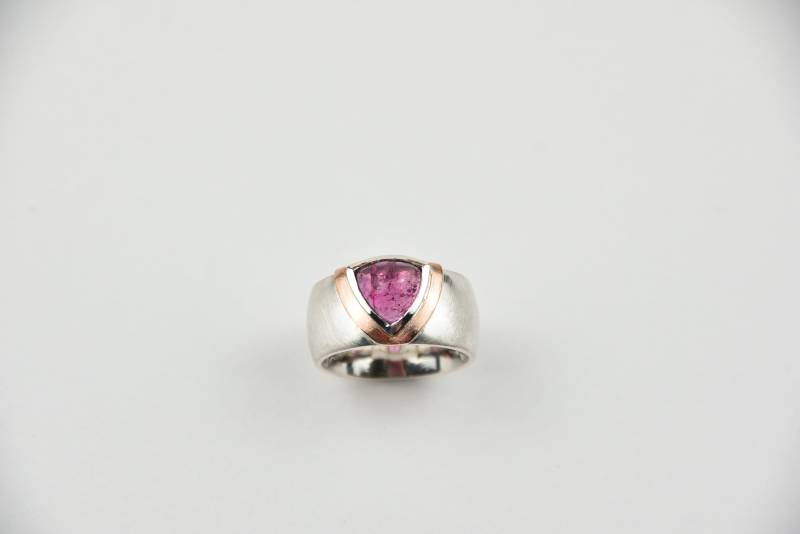 Ring Pink Turmalin von SchmuckEitzenberger