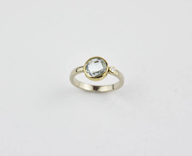 Weißgoldring Mit Blautopas Weißgoldring Mit Blautopas von SchmuckEitzenberger