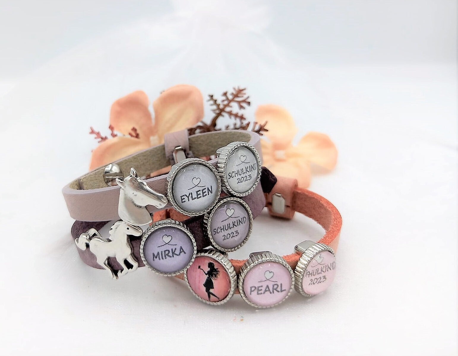 Personalisiertes Geschenk Schulstart | Namensarmband Schulkind Einschulung Lederarmband Mit Oder Ohne Name Viele Motive Und Farben von SchmuckKitchen