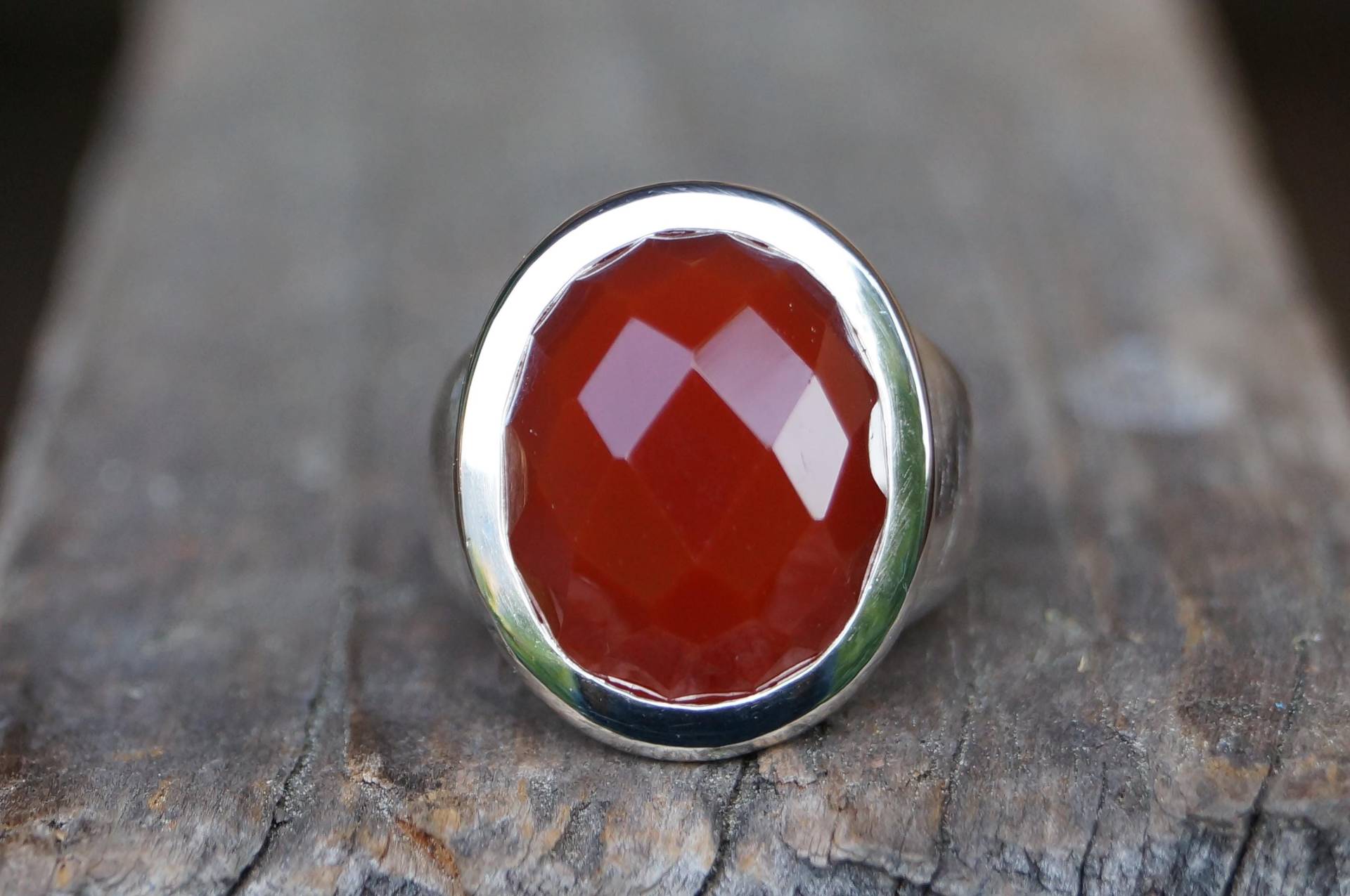 Einzelstück Ring Carneol Facettiert Silber 925/ - Gestempelt 18x13mm Ringweite 54 Mattiert Zart Matt Fassungsrand Poliert von SchmuckManufakturDE