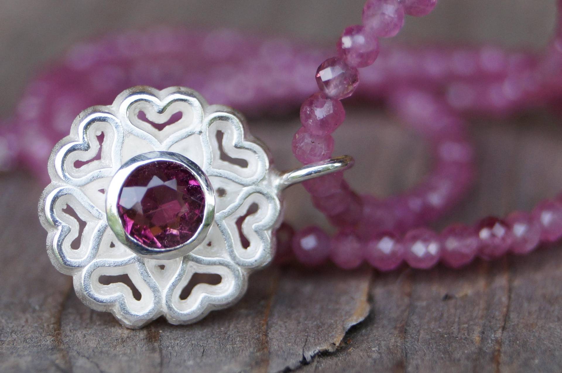 Herz-stern-Mandala-Anhänger Silber Turmalin Rosa An Turmalinkette Mini Kugeln 2mm Facettiert von SchmuckManufakturDE