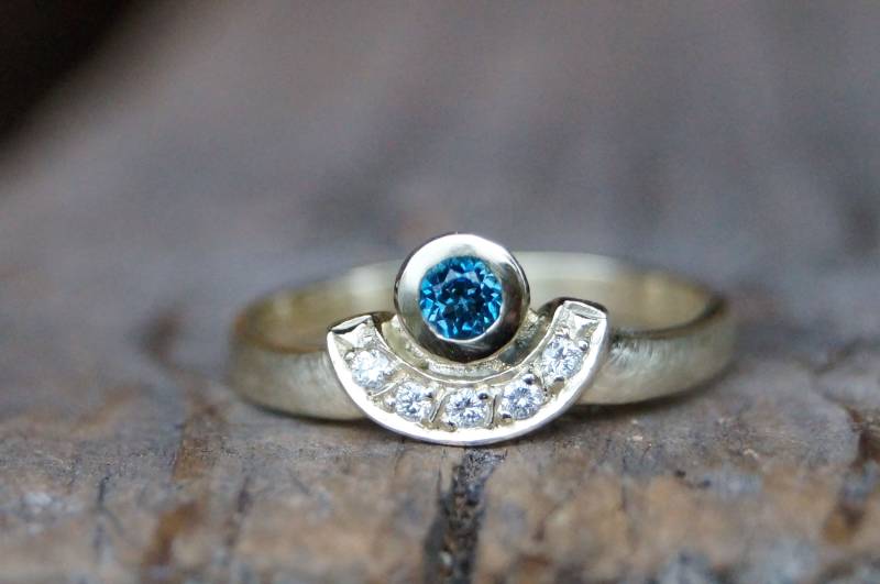 Ring Gelbgold 585/ - Topas 5 Brillanten À 0, 01Ct Tw-Si von SchmuckManufakturDE