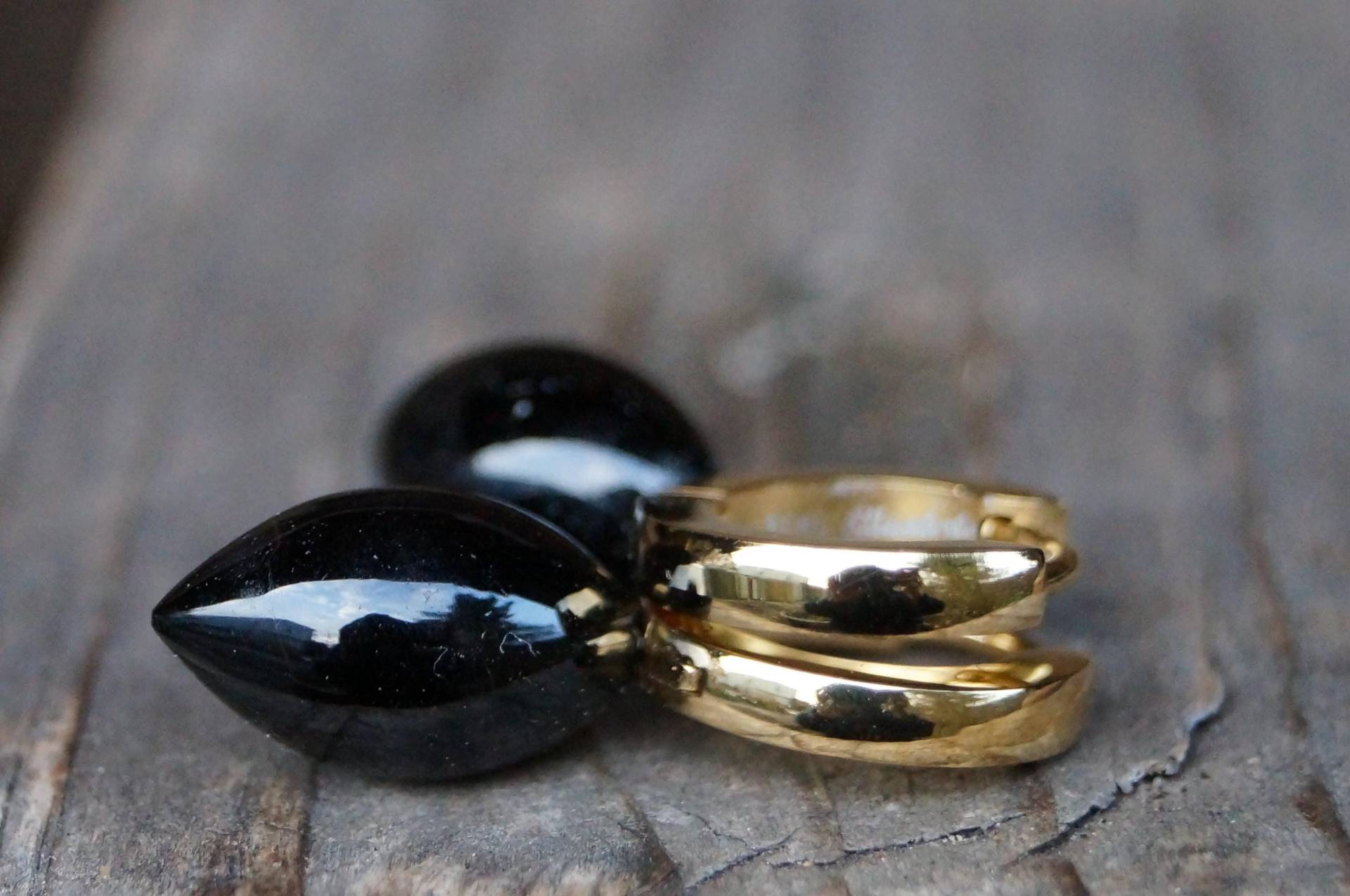 Sehr Fein Ohrhänger Klappcreolen Edelstahl Vergoldet Schörl/Schwarzer Turmalin Zapfen 13x8mm Poliert Rarität von SchmuckManufakturDE