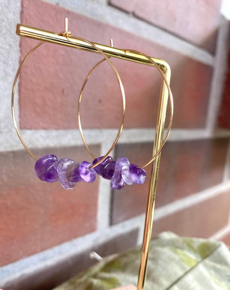 Amethyst Ohrringe | Heilstein Naturstein Schutzstein Unterstützen Bei Ängstigen 18 Karat Vergoldet Geschenkidee Handgefertigt von SchmuckSchmiede0o
