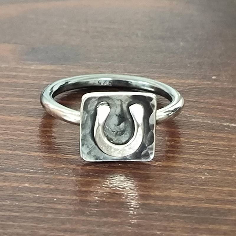 Ring Silber Hufeisen Pferde Ring Silber Hufeisen Pferde von SchmuckSchmiedeKW