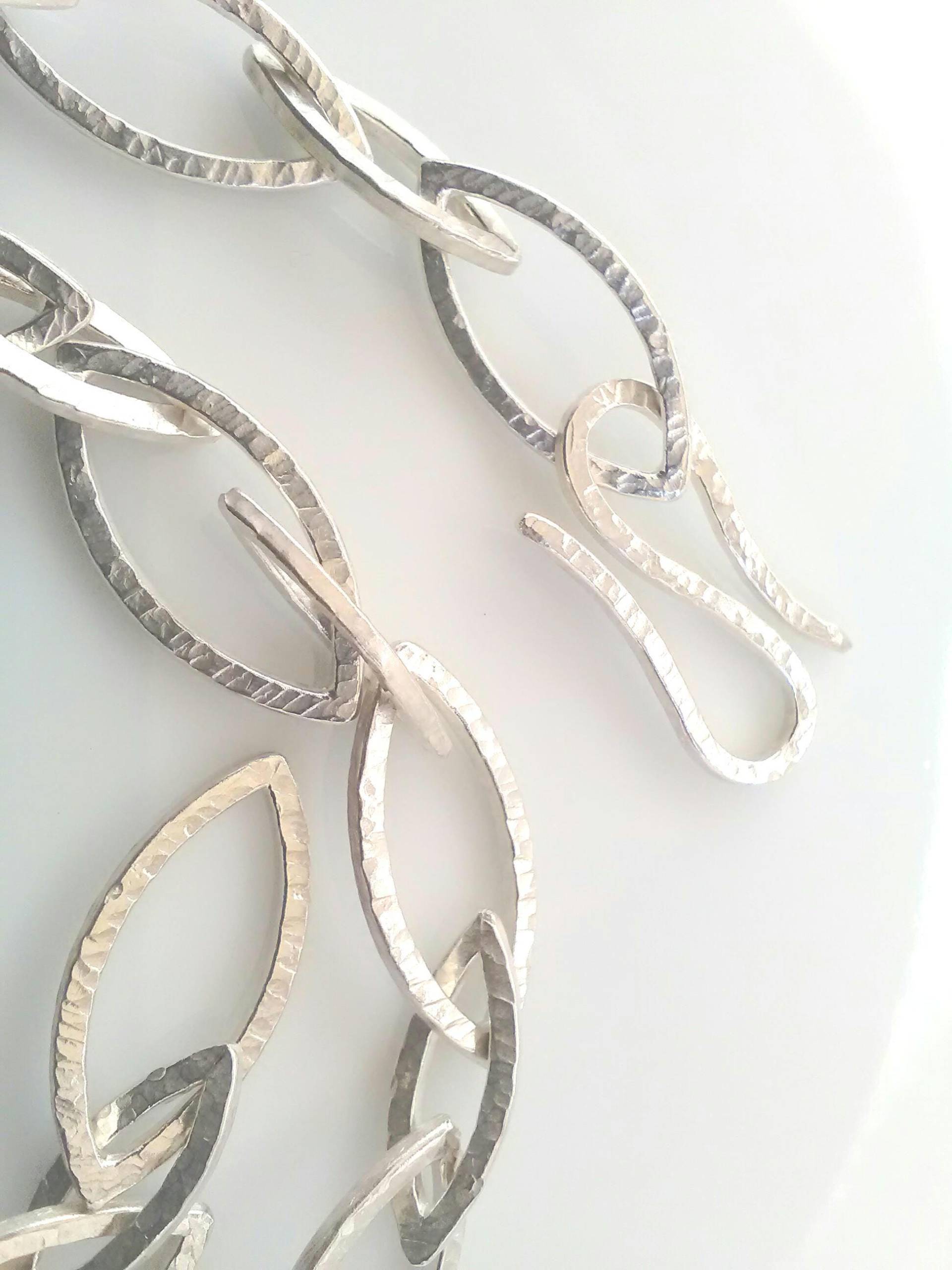 Silber Gliederkette Mit Hammerschlag-Oberfläche, Große Navette-Kettenglieder&hakenverschluss, Traditionelle Handwerkskunst von SchmuckatelierMF