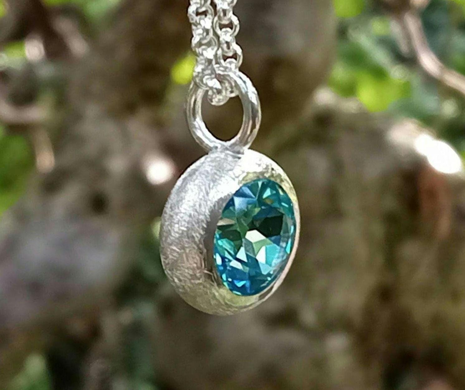 Kette Mit Topas Anhänger - Handgefertigte Silberkette Blauem Edelstein, Minimalistisch, Elegant & Zeitlos Schön, Goldschmied Kette von SchmuckatelierMF