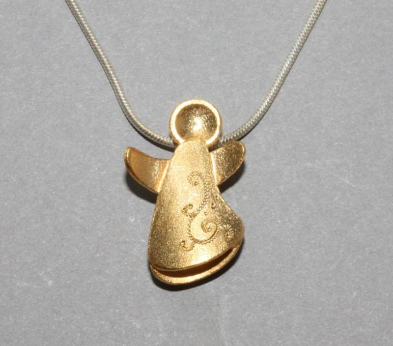 Schutzengel Mit Ranke, 2cm, 925Silber Goldplattiert | Ohne Kette von Schmuckbrise