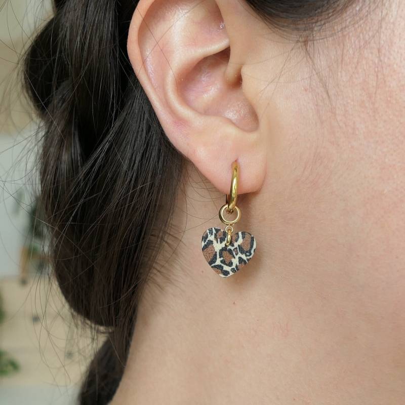Animal-Print Creolen Aus Polymer Ton in Neutralen Farben, Clay Huggie Hoops, Ohrringe Mit Schlange, Leopard Und Zebra Muster Animal-Print Creolen Aus Polymer Ton in Neutralen Farben, Clay Huggie Hoops, Ohrringe Mit Schlange, Leopard Und Zebra Muster von Schmuckbynatalier
