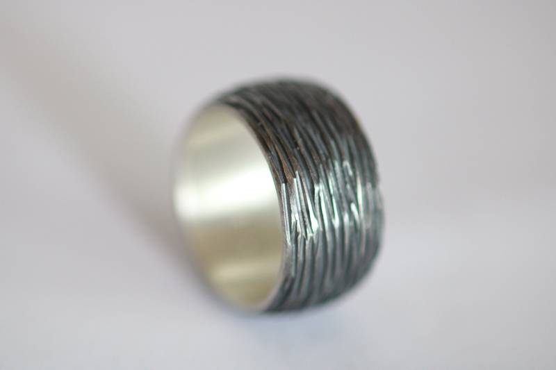 Handmodellierter Ring in Massiv Silber 925 Teiloxidiert Von Frank Schwope, Ornament Umlaufend, Unikatschmuck, Schmuckunikat, Goldschmiede von SchmuckdesignSchwope