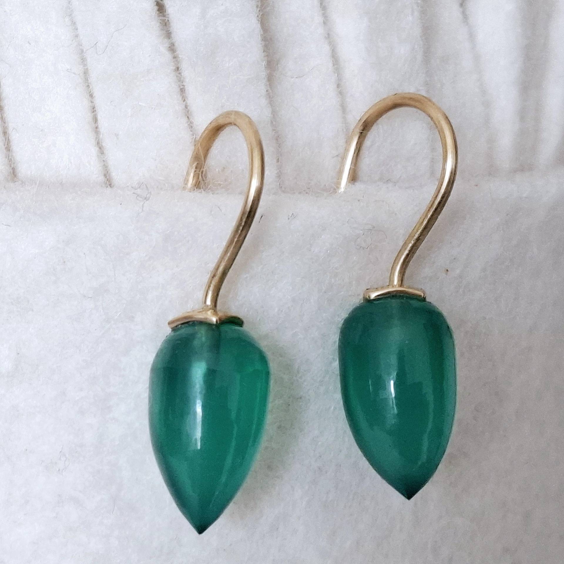 Ohrhängerpaar Aus 750 Gold Mit Grünachattropfen Von Frank Schwope, Achat, Gold, Ohrringe, Ohrhänger, Grün, Schmuckunikate, Ohr, Au von SchmuckdesignSchwope