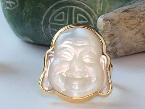 Gold Ring In750Er Mit Lachenden Buddha(Perlmutt Artikelnummerrg004 von Schmuckeideen