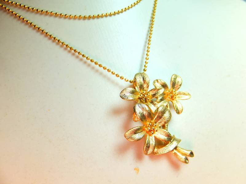 Blumenstrauß Für Dich An Einer 77cm Langen Doppelkette, Kugelkette, Vergoldet . Sehr Edel Auf Schlichter Bluse, Kleid Oder Oktoberfest von Schmuckenergien