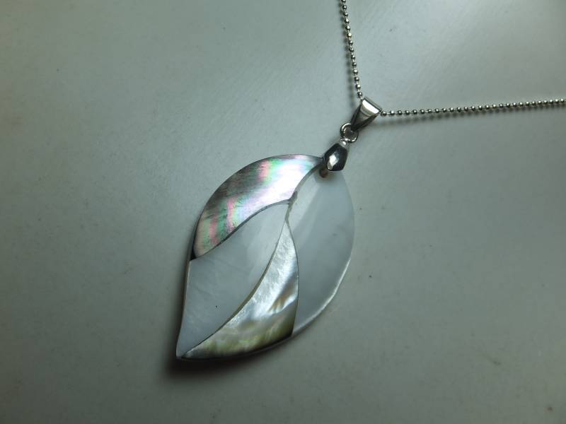 Edler Perlmutt Anhänger An 925 Sterling Silber Kette, Kugelkette, Halskette, Paua Abalone, Wunderschön Glänzend, Großes Blatt, , Schlicht von Schmuckenergien