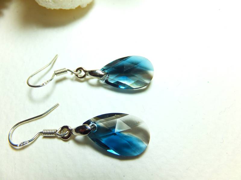 Ohrringe, Ohrhänger, Chandaliers, Tropfenohrhänger, Hell Und Dunkelblau Mit Hochwärtigem Kristall 925 Silber von Schmuckenergien