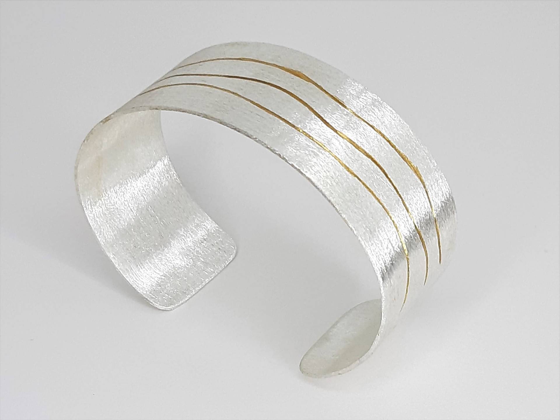Armreif 25 Mm Silber Mit Feingold von SchmuckesAusMetall