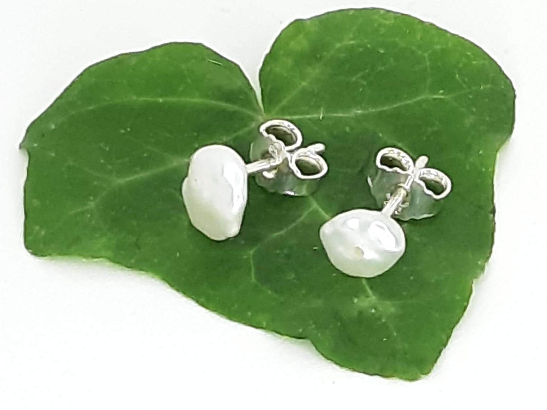 Keshi Perlen Ohrstecker 925 Silber Handmade von SchmuckesAusMetall