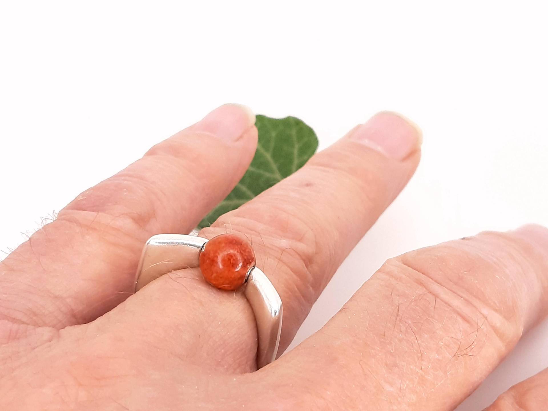 Silberring 935 Mit Korallenkugel - Unikat von SchmuckesAusMetall