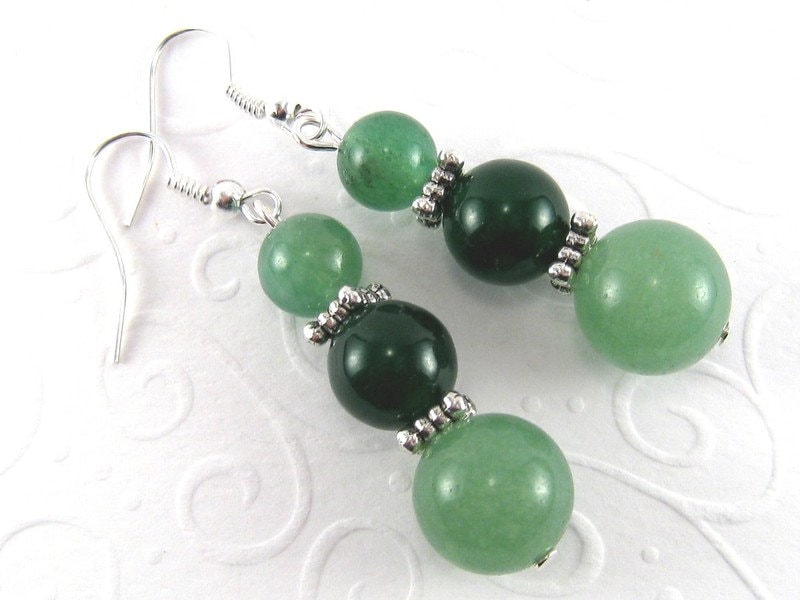 Ohrringe Aventurin Grün, Hellgrün Dunkelgrün Silber Jade Perlen Kugeln Kugelperlen von SchmuckesZierwerk