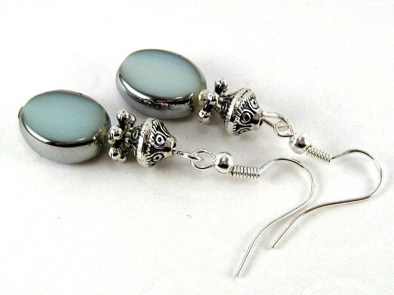 Ohrringe Nostalgie Milch Weiß Silber Cremefarben Milchfarben Cremeweiß Vintage Romantisch von SchmuckesZierwerk