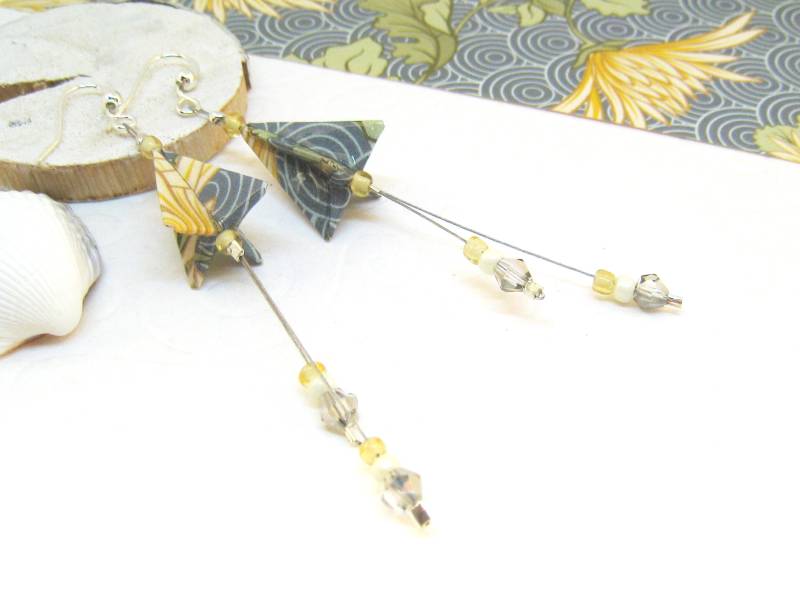 Ohrringe Origami Grün Gelb Hellgrün Silber, Papier Upcycling Papierschmuck Japanisch Faltkunst Japan Pyramide Lang Elegant von SchmuckesZierwerk